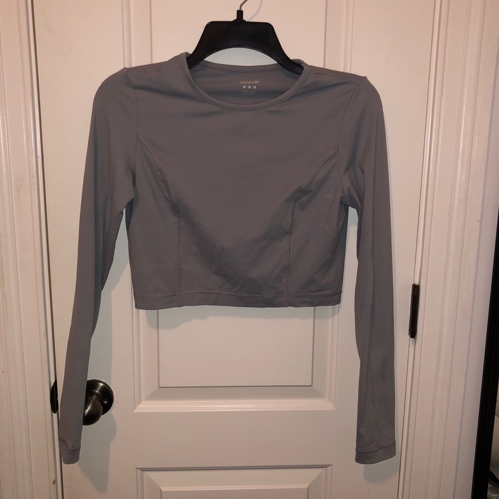 Aerie Gray Cropped Long sleeve Active Wear Top